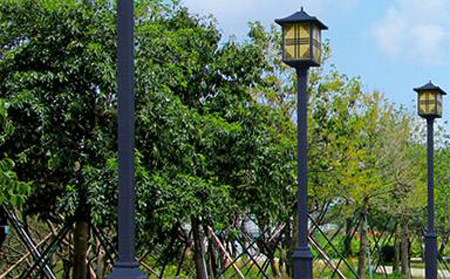 太阳能大武口庭院灯价格为何差三倍？关键看这几点